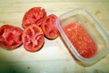 http://blogs.extension.org/mastergardener/2013/09/19/seed-saving-in-the-fall/ Fermenting Tomato seeds. Photo – John Porter. source: blogs.extension.org